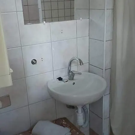 Kekturas-tora Nyilo Badacsonyi Privat Berlemeny *